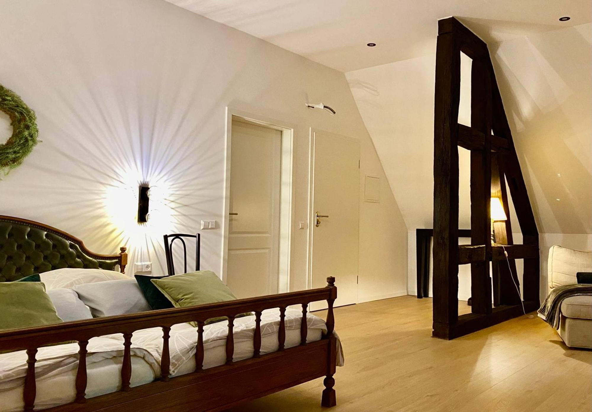 Sonnenhof 1737 - Ferienzimmer & Apartments Barbelroth Esterno foto